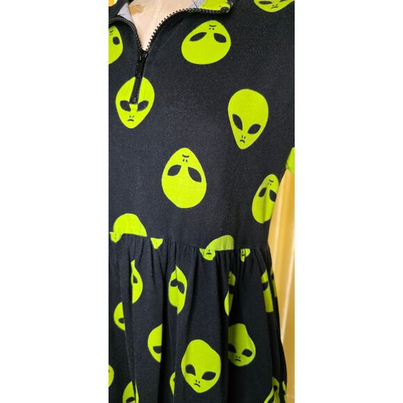 Black Friday Dangerfield Womens Spaced Out‎ Aliens Dress Size XS - Picture 2 of 6